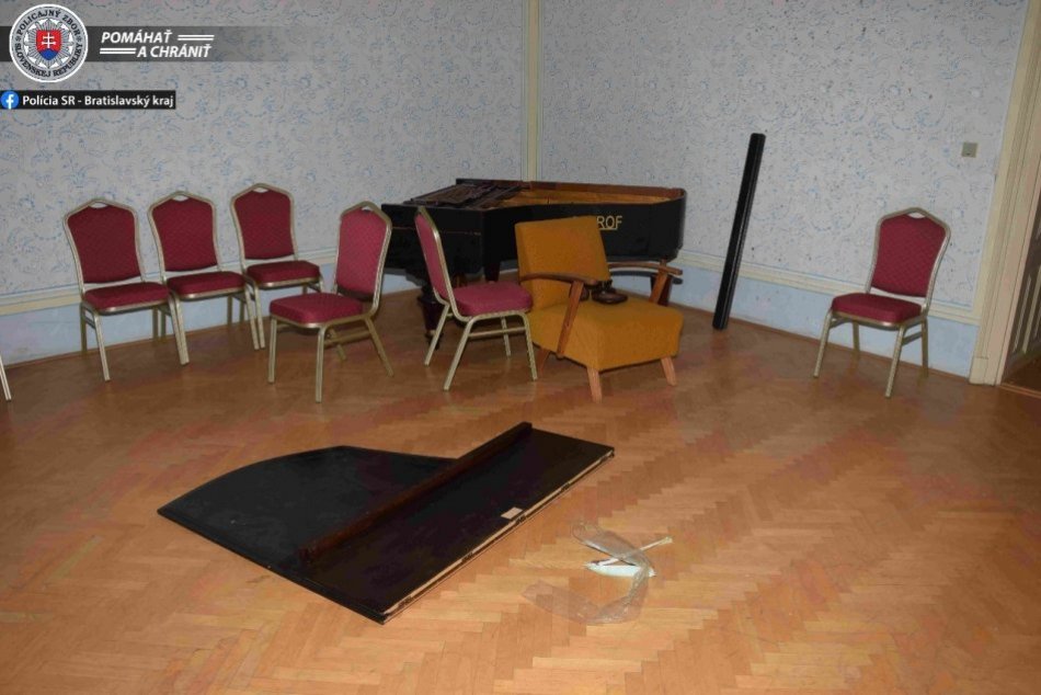 Ilustračný obrázok k článku Na krádež v kaštieli môže tvrdo doplatiť: Páchateľovi hrozí až 10 rokov za mrežami, FOTO