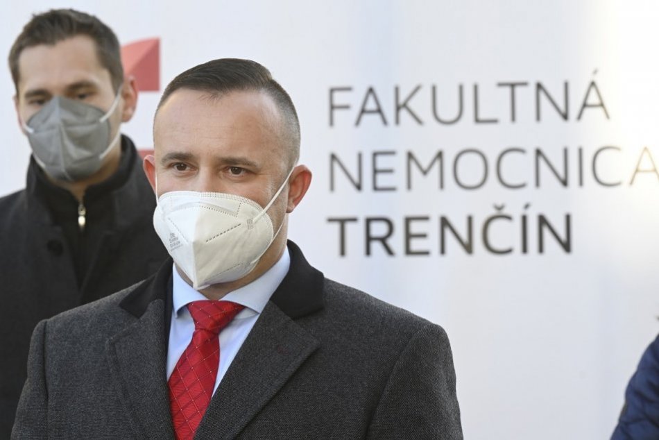 Ilustračný obrázok k článku Trenčianska nemocnica vo VÁŽNEJ situácii: Unavení lekári, paralyzované oddelenia