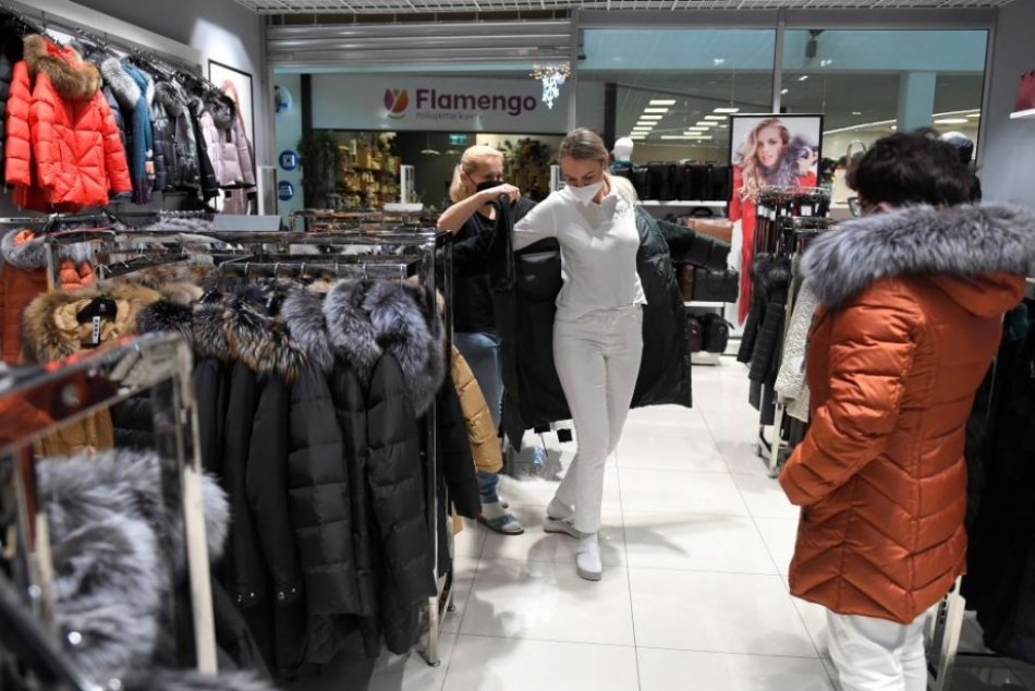 Ilustračný obrázok k článku Oblečenie áno, elektronika nie. Do ktorých predajní sa dostanú aj nezaočkovaní?