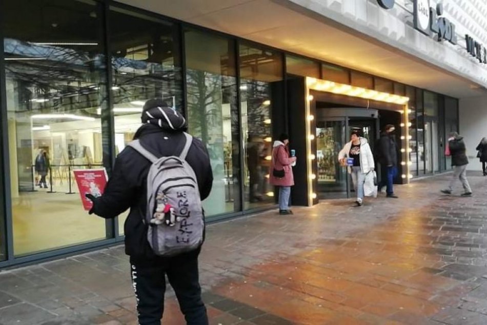 Všetky prevádzky maloobchodu môžu fungovať i po 22.00 hod.