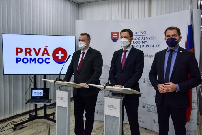 Ilustračný obrázok k článku Firmy, ktoré mali kvôli pandémii zatvorené, sa DOČKALI: Aká POMOC sa im ujde od vlády?