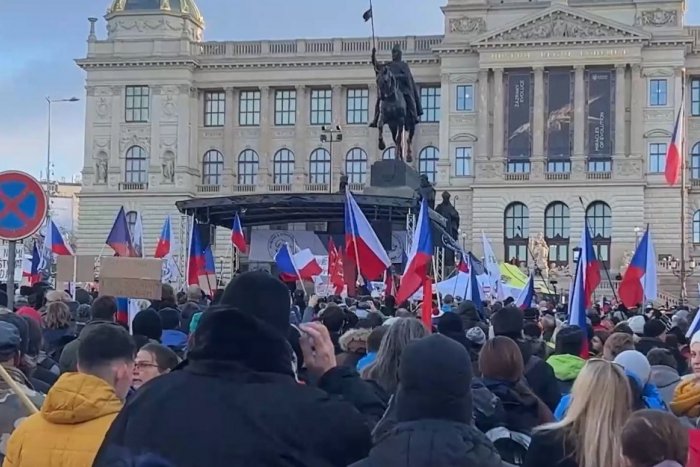 Ilustračný obrázok k článku Vyjadrili svoj NÁZOR: Niekoľko TISÍC odporcov povinného očkovania vyšlo v Prahe do ulíc