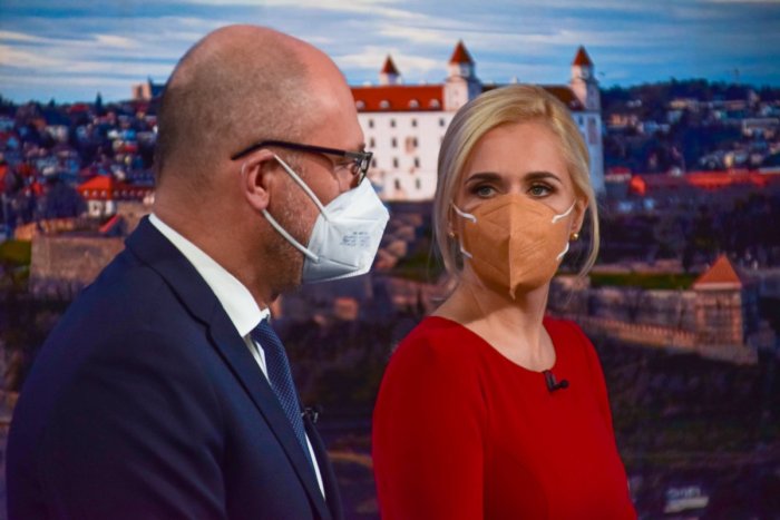 Ilustračný obrázok k článku Sulík chce OTVORIŤ reštaurácie a kritizuje konzílium odborníkov: Vzácna ZHODA so Sakovou!