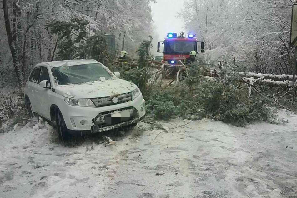 Ilustračný obrázok k článku Horehronie bude čeliť DIVOKÉMU počasiu: Hrozí aj ORKÁN, vydaná je VÝSTRAHA 3. stupňa!