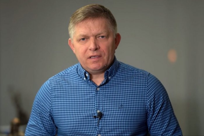 Ilustračný obrázok k článku Fico vyzýva ľudí, aby TRÚBENÍM vyjadrili nesúhlas vláde: Protestovať sa bude v AUTÁCH!