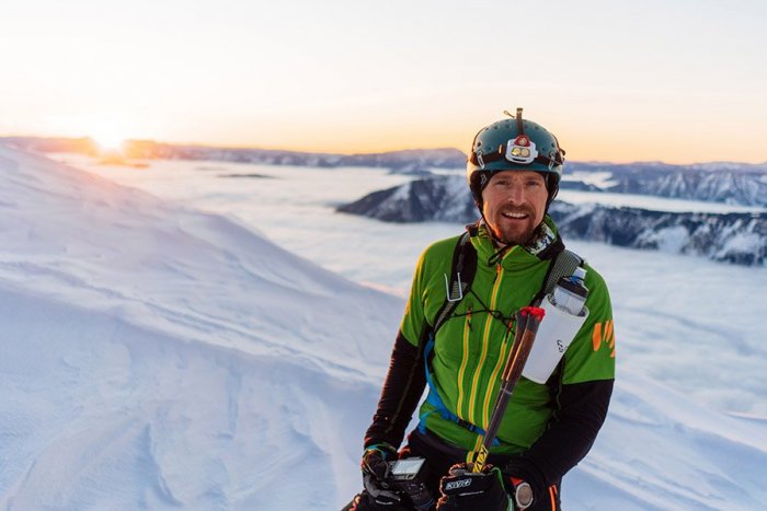 Ilustračný obrázok k článku Gerald Demolsky: Sedenie je nové fajčenie