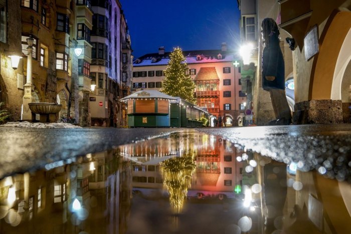 Ilustračný obrázok k článku Rakúsko predĺžilo LOCKDOWN pre nezaočkovaných: Režim počas sviatkov ale bude voľnejší