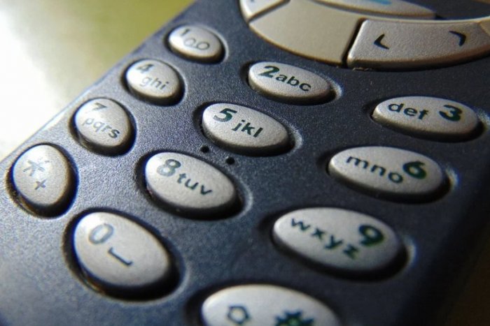 Ilustračný obrázok k článku KURIOZITA DŇA: Historicky prvú SMS na svete vydražili za viac ako STOTISÍC eur