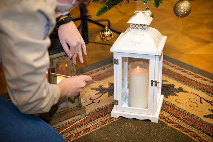 Ilustračný obrázok k článku Betlehemské svetlo je v Prešove: Odpáliť si ho môžeme ešte aj na Štedrý deň