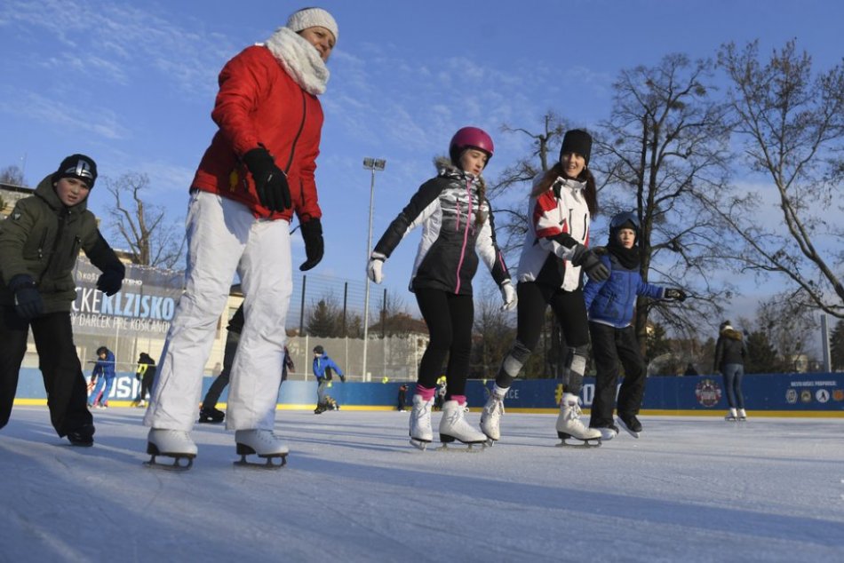 Ilustračný obrázok k článku Zimná NOVINKA v srdci Slovenska: KLZISKO vyrastá priamo na amfiteátri, VIDEO