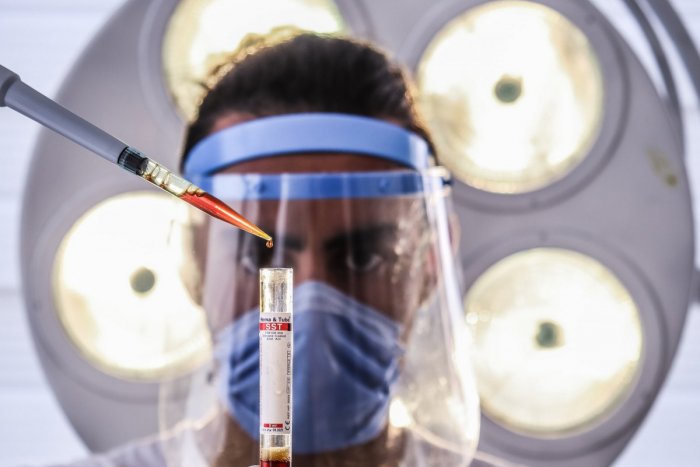 Ilustračný obrázok k článku Najkrajší vianočný ĎARČEK? Na svete je LIEK proti covidu! Vedci tvrdia, že aj účinkuje