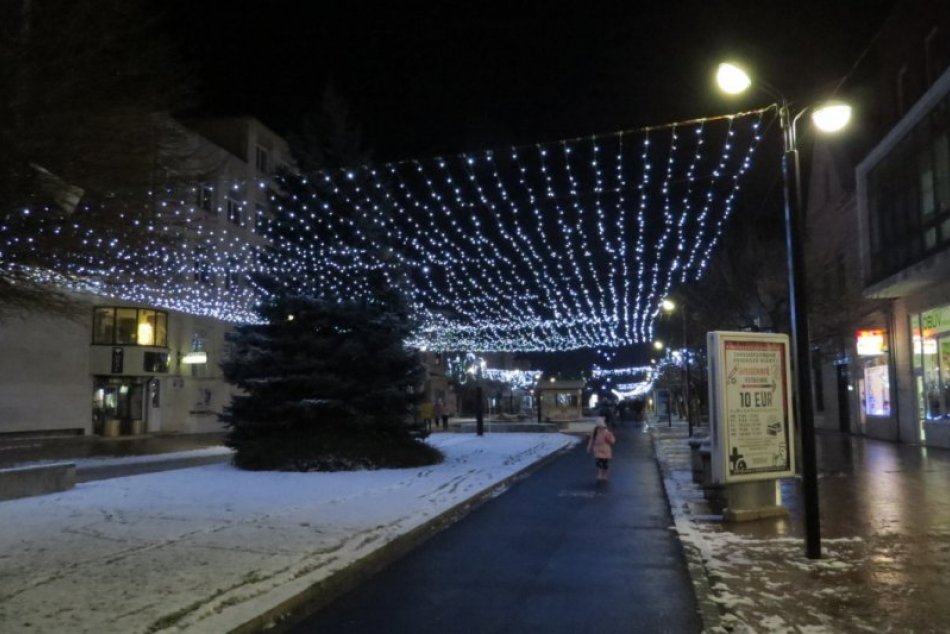 Ilustračný obrázok k článku Michalovčania sa tešia z veľkého uvoľnenia opatrení: Mesto môže opäť žiť aj v noci!