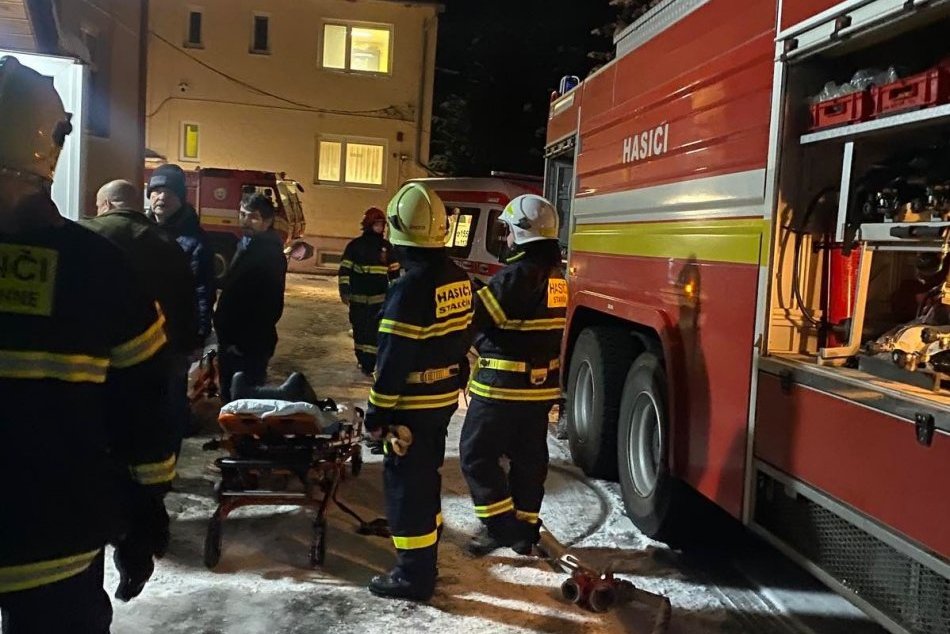 Ilustračný obrázok k článku Tragédia v Osadnom pokračuje: Ničivý požiar v DSS má ĎALŠIU OBEŤ