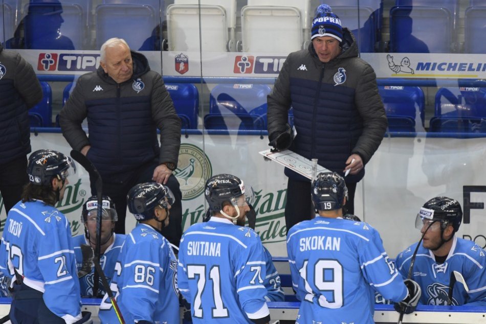 Ilustračný obrázok k článku Zápas rozhodli až nájazdy: Popradčanom sa na liptovskom ľade nedarilo