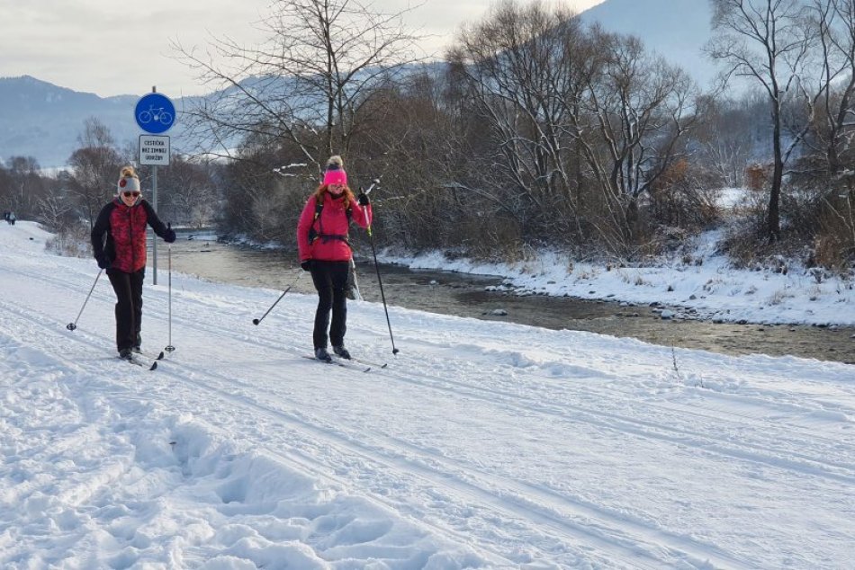 Ilustračný obrázok k článku Banskobystrický kraj VYZÝVA ľudí na bežky: V hre sú ATRAKTÍVNE darčeky, FOTO