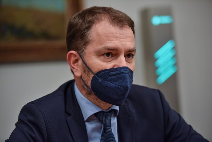 Ilustračný obrázok k článku Matovič: Keď OMIKRON vbehne v plnej sile, to tsunami nás prinúti zavrieť si ústa