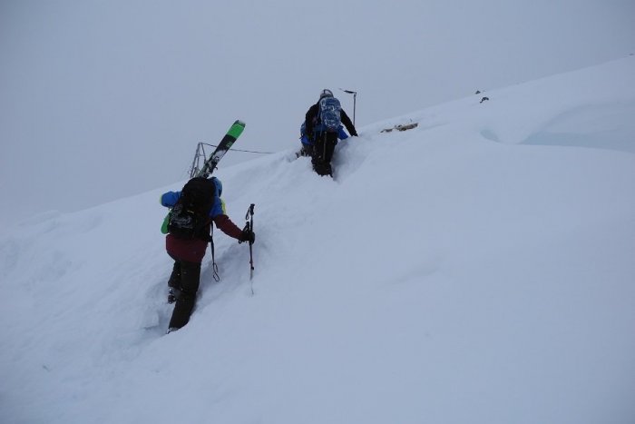 Ilustračný obrázok k článku Horskí záchranári sa nestačili čudovať: Strašné, ako VYČÍŇAL opitý turista v Tatrách!