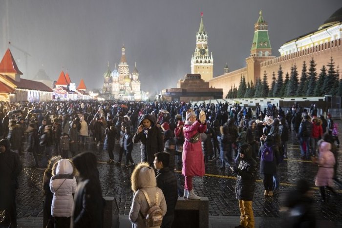 Ilustračný obrázok k článku Svet privíta rok 2022 v tieni pandémie: Niekde úplne bez obmedzení s poriadnou PÁRTY!