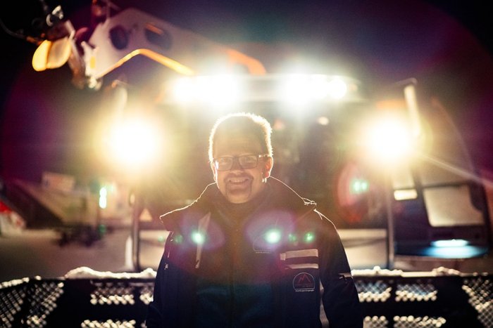 Ilustračný obrázok k článku Počas noci sa starajú o lyžiarsky svah Mönichkirchen-Mariensee. Hovoria si „noční jazdci“