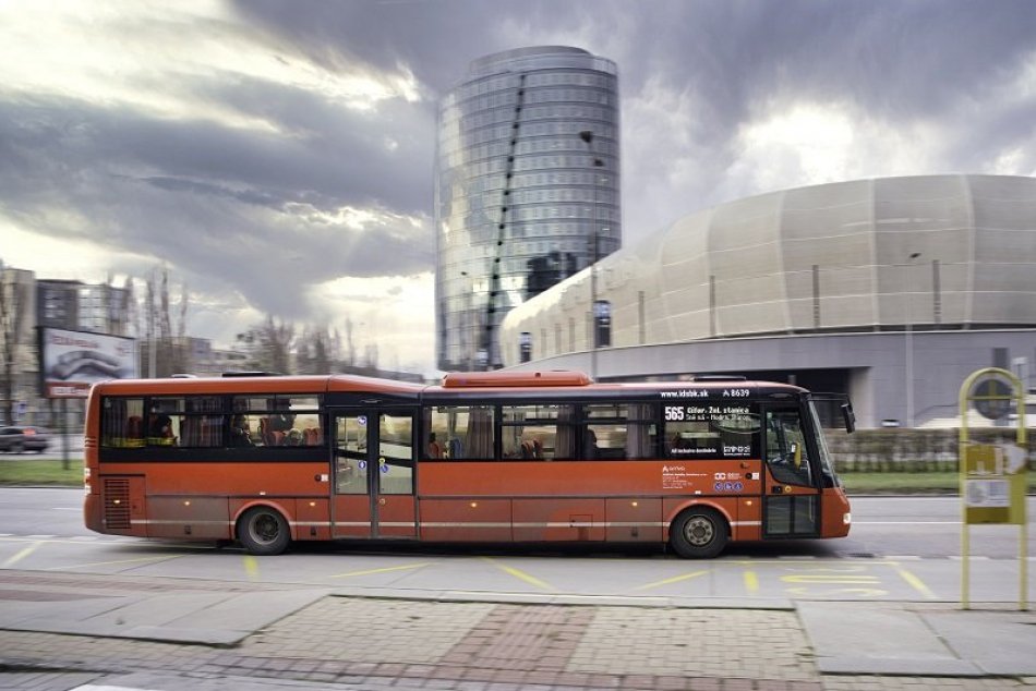 Ilustračný obrázok k článku V marci nás už Arriva zadarmo NEODVEZIE. Doprava v kraji je vraj už v poriadku