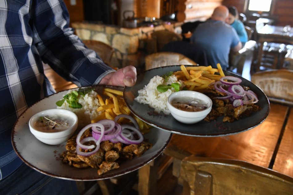 Ilustračný obrázok k článku Bojnické reštaurácie majú po lockdowne OTVORENÉ: Ako sú na tom so zákazníkmi?