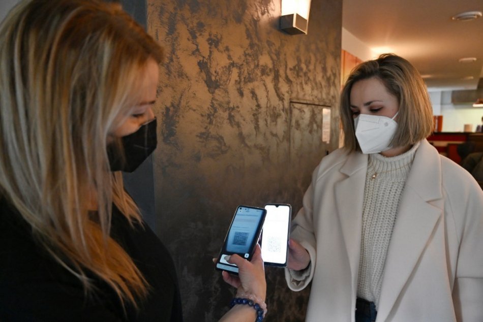 Ilustračný obrázok k článku Podniky v Trnave otvárajú: KTO si môže dopriať obed či kávu v reštaurácii? FOTO