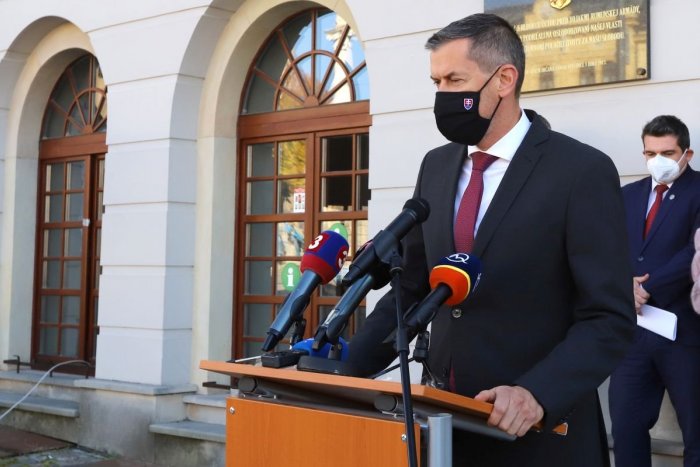 Ilustračný obrázok k článku Poslanec Igor Kašper netají ambície: Uvažuje o kandidatúre na post predsedu BBSK