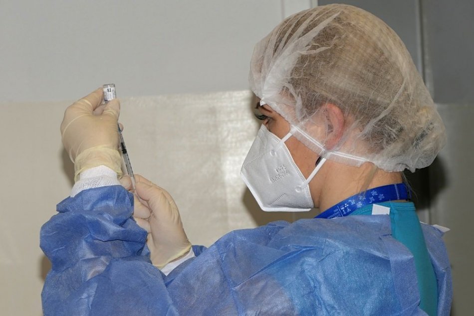 Ilustračný obrázok k článku Aký je záujem o tretiu dávku vakcíny? NAJMENEJ ľudí ju chce v Trenčianskom kraji