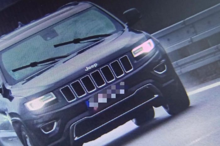 Ilustračný obrázok k článku Muž z Nitry skončil v policajnej cele: Na diaľnici PREKROČIL rýchlosť a NAFÚKAL