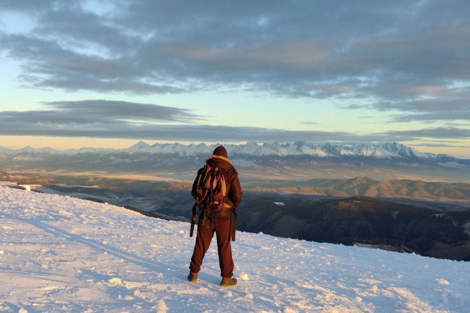 Ilustračný obrázok k článku Výhľady, aké len tak niečo neprekoná: Zažili ste už východ slnka na Kráľovej holi? FOTO