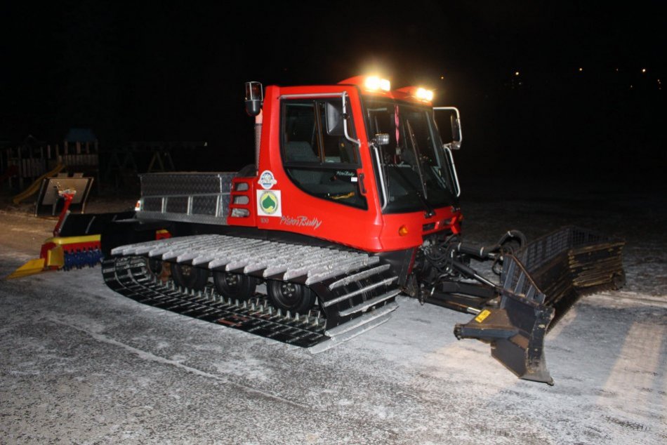 Ilustračný obrázok k článku Chystajte bežky, v Bystrici je nový pomocník: Zamieril rovno na kúpalisko, FOTO