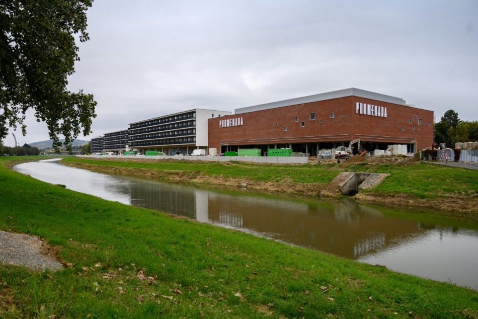 Ilustračný obrázok k článku Nové obchodné centrum v Nitre otvoria túto jar: Bude v ňom 120 predajní, FOTO