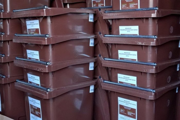 Ilustračný obrázok k článku Bývate v rodinnom dome? Šaľa rozbieha zber kuchynského odpadu, HARMONOGRAM