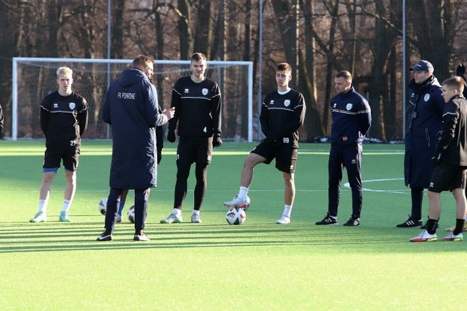 Ilustračný obrázok k článku Ďalšie zmeny v Pohroní: Mazan a Hrdlička sú minulosťou, klub angažoval nové mená