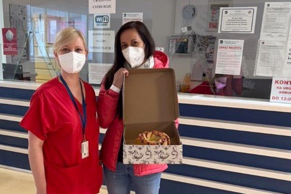 Ilustračný obrázok k článku Východom sa šíri bábovková výzva, ktorá spája ľudí: Pridať sa môže ktokoľvek, aj vy!