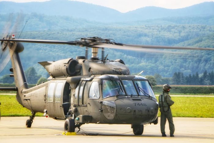 Ilustračný obrázok k článku SVET O SLOVENSKU: Obranná dohoda s USA rozvášnila politikov a rozdeľuje Slovákov!