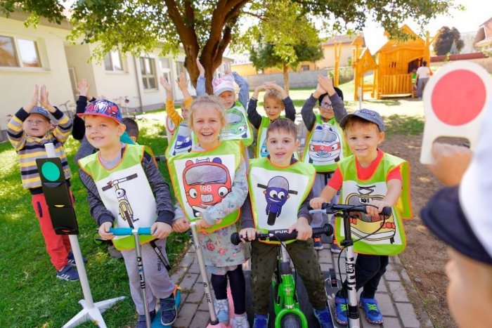 Ilustračný obrázok k článku Zákazníci Tesca odovzdali komunitným projektom  2,65 milióna hlasov