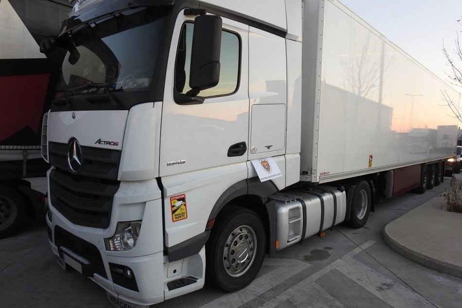 Ilustračný obrázok k článku Akcia kriminalistov finančnej správy: V poľskom kamióne našli toho viac, FOTO