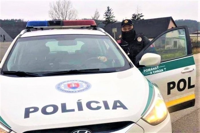 Ilustračný obrázok k článku Policajt Filip Viktorín sa vyznamenal v čase voľna: Mladík na BMW na to nezabudne