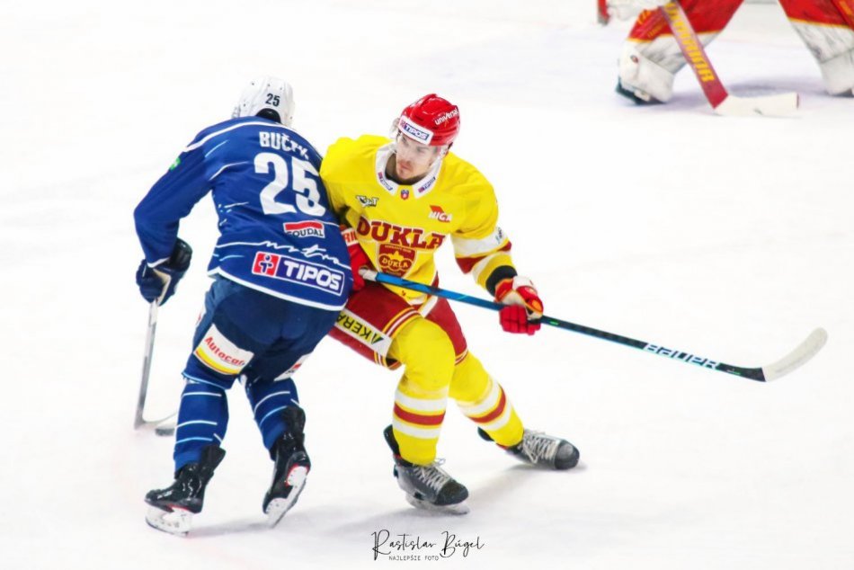 Ilustračný obrázok k článku Upratovanie v kádri Dukly Trenčín: Obranca Crinon balí kufre, hľadajú sa posily