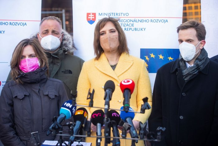 Ilustračný obrázok k článku Remišová má dobrú správu pre Bratislavu: Kapacity škôl sa rozšíria o TISÍCKY miest!