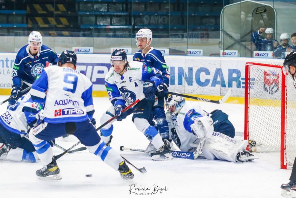 Ilustračný obrázok k článku Nitra opäť nenašla premožiteľa: Poprad zdolala gólom v predĺžení, FOTO