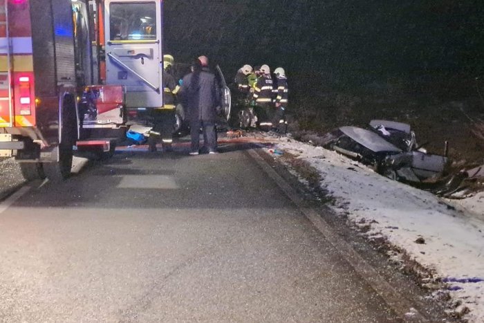 Ilustračný obrázok k článku Obrovské nešťastie pri Humennom: Pri nehode zomreli TRAJA ľudia, ďalší sú zranení