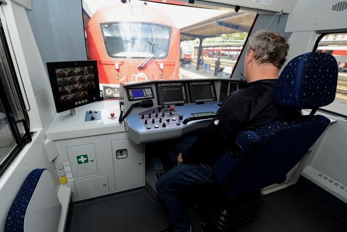 Ilustračný obrázok k článku PREČO vlaky v noci silno TRÚBIA? Neverili by ste, čo trápi niektorých Bratislavčanov