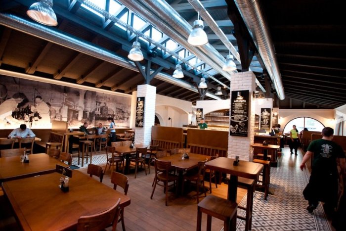 Ilustračný obrázok k článku Obľúbená reštaurácia v Starom Meste zmení majiteľa. Ocitla sa v ponuke realitky