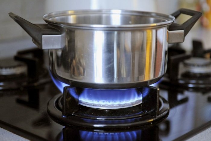 Ilustračný obrázok k článku Plyn neprimerane dražie aj pre domácnosti! Ktorá časť Slovákov na to doplatí STOVKAMI eur?