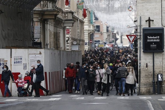 Ilustračný obrázok k článku Taliansko uvoľní obmedzenia pre cestujúcich z krajín EÚ: Čo do krajiny budete potrebovať?