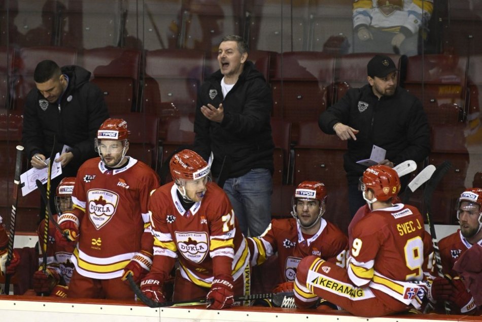 Ilustračný obrázok k článku Trpezlivosť došla po 3 mesiacoch: Fínsky tréner Lehterä dostal v Trenčíne padáka