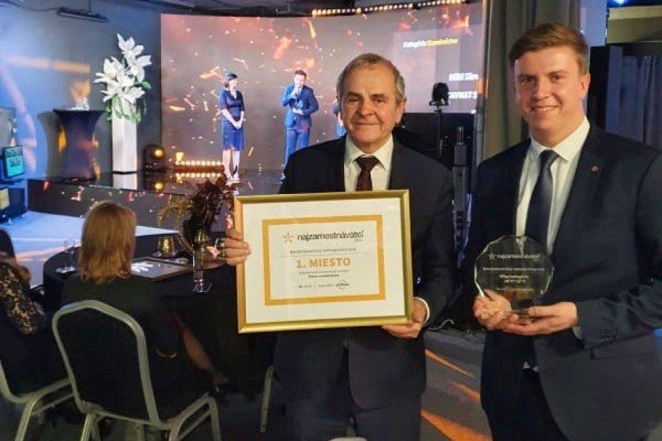 Ilustračný obrázok k článku Lunter prevzal cenu za 1. miesto: Banskobystrický kraj zabodoval, v čom je NAJ?