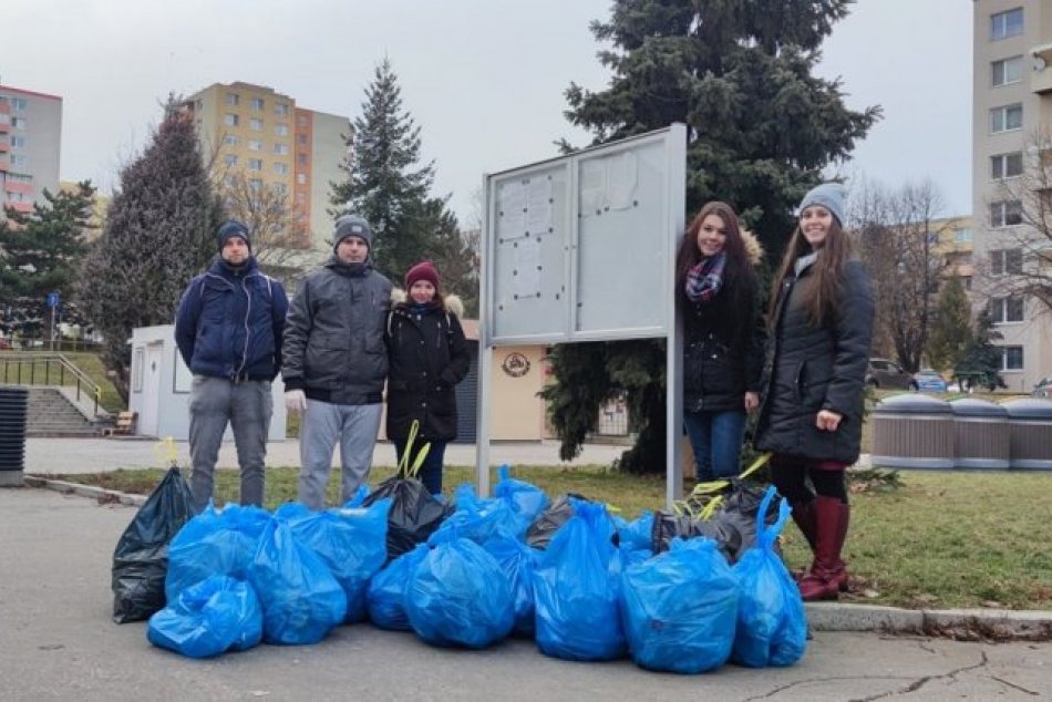 Ilustračný obrázok k článku Už sa na to nemohli pozerať: Susedia z Chrenovej spojili sily a motivujú ďalších